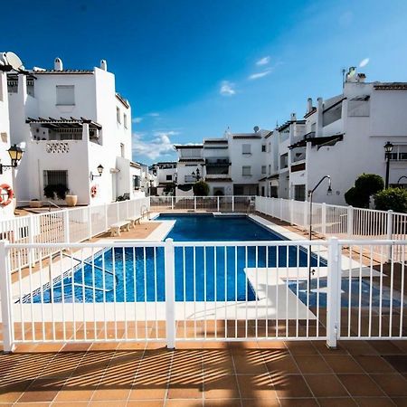 Puerto De La Duquesa Beach Apartment Castillo de Sabinillas Eksteriør billede