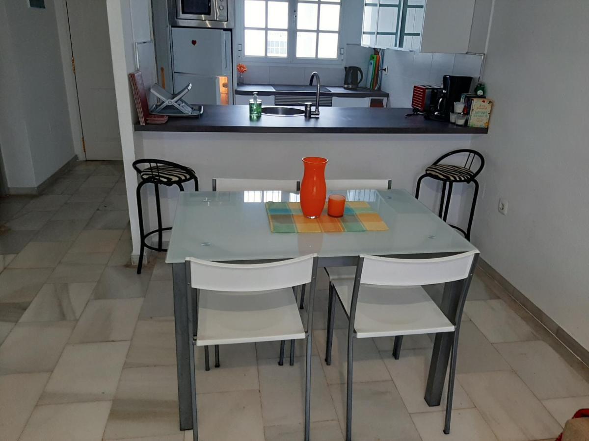 Puerto De La Duquesa Beach Apartment Castillo de Sabinillas Eksteriør billede