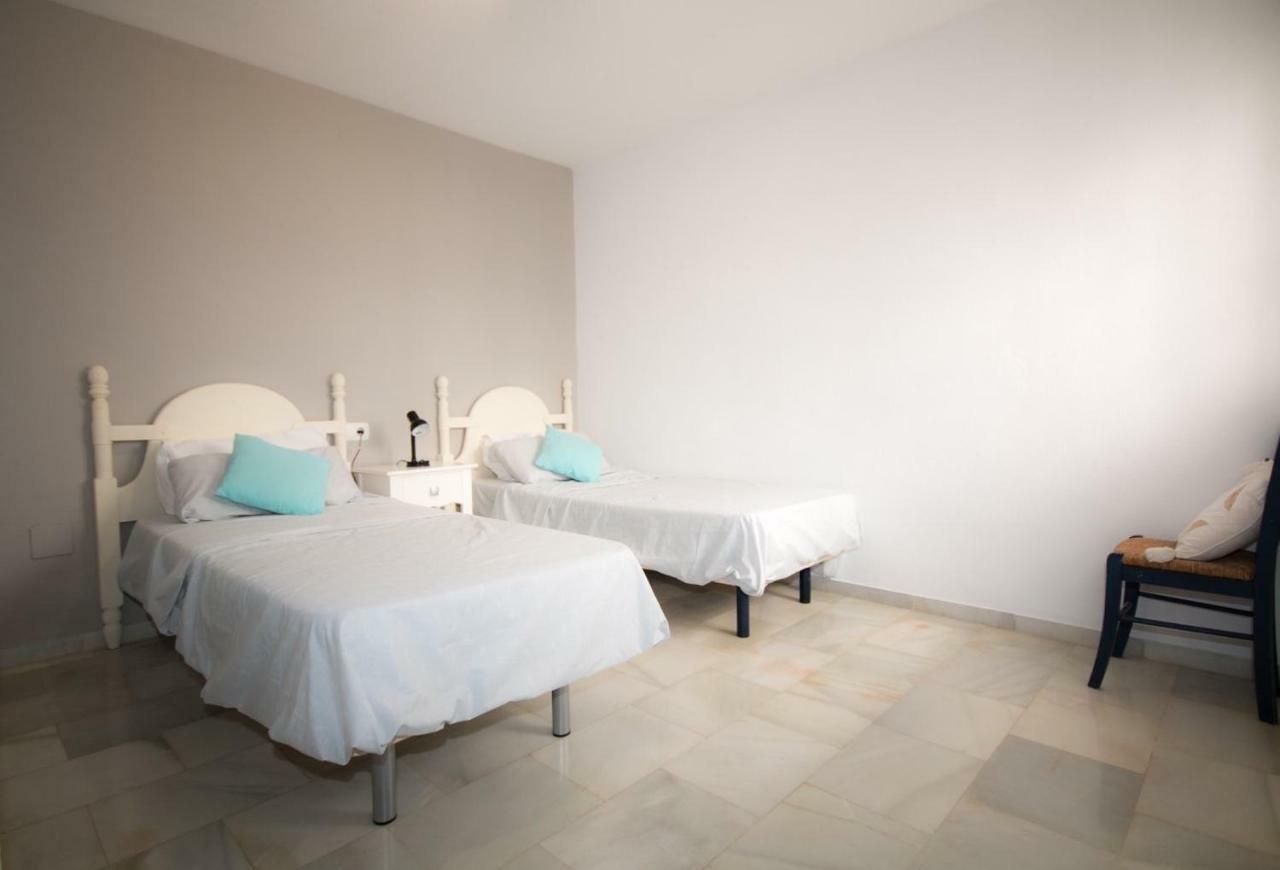 Puerto De La Duquesa Beach Apartment Castillo de Sabinillas Eksteriør billede
