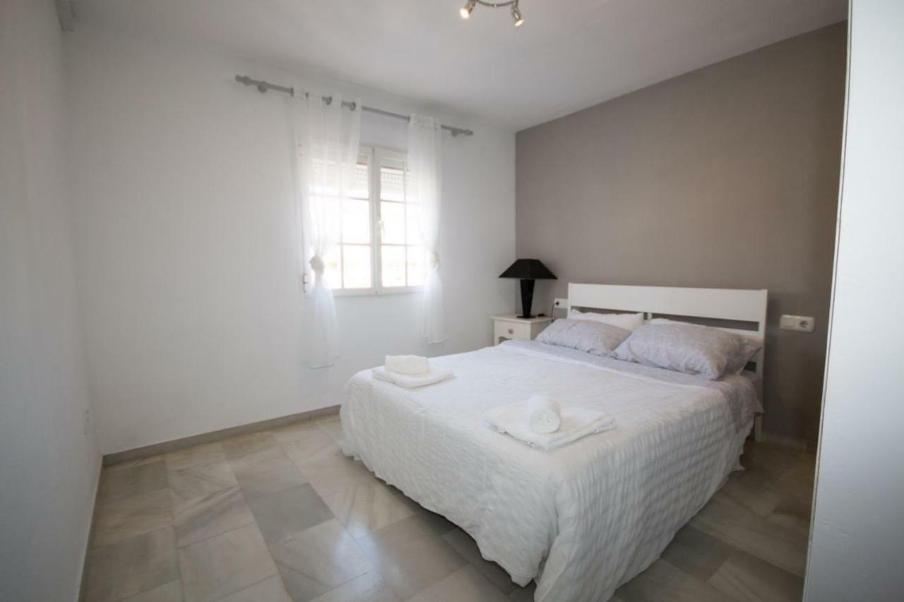 Puerto De La Duquesa Beach Apartment Castillo de Sabinillas Eksteriør billede