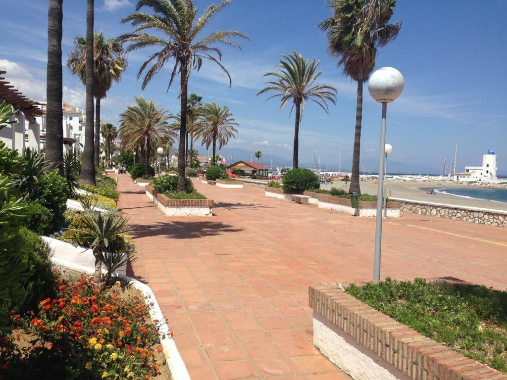 Puerto De La Duquesa Beach Apartment Castillo de Sabinillas Eksteriør billede