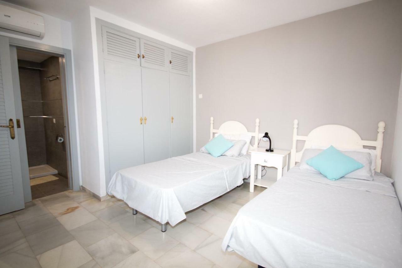 Puerto De La Duquesa Beach Apartment Castillo de Sabinillas Eksteriør billede