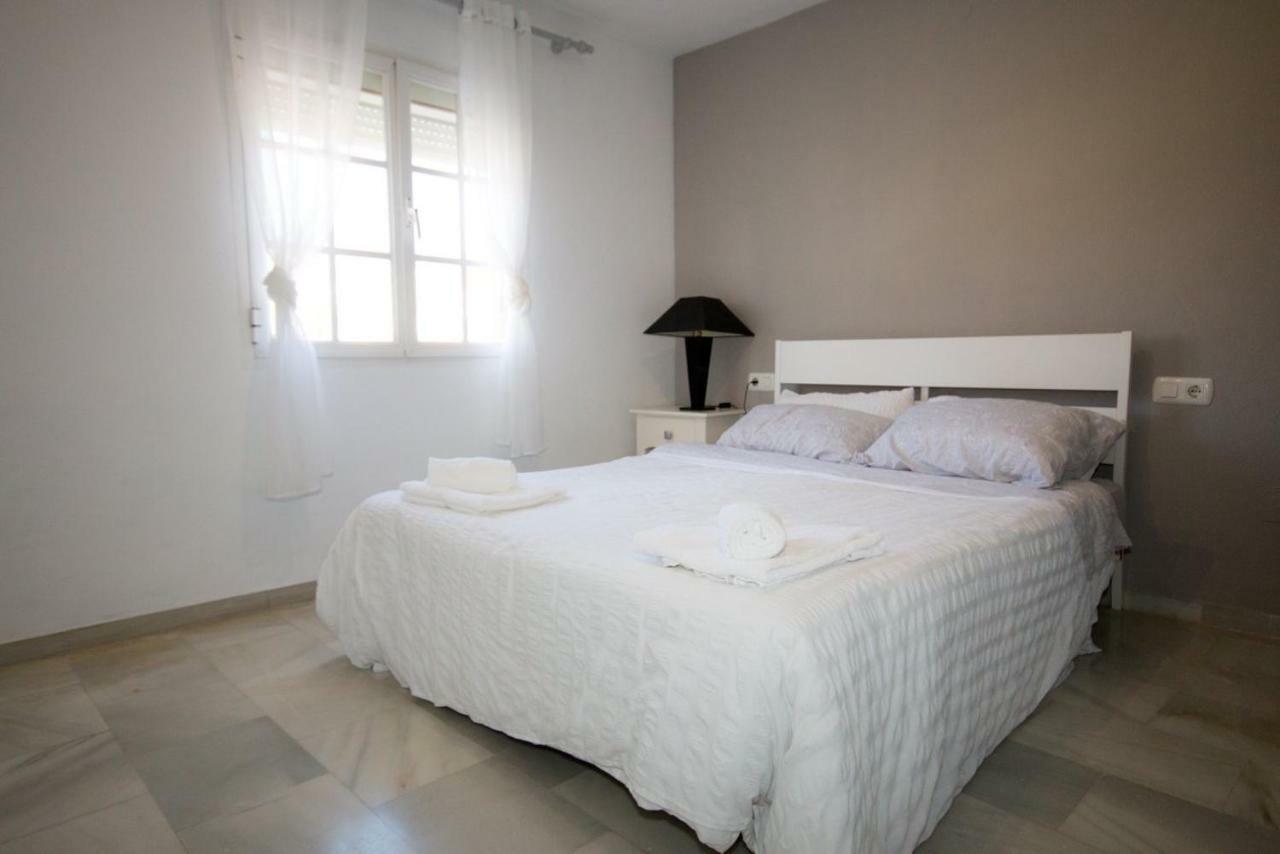 Puerto De La Duquesa Beach Apartment Castillo de Sabinillas Eksteriør billede