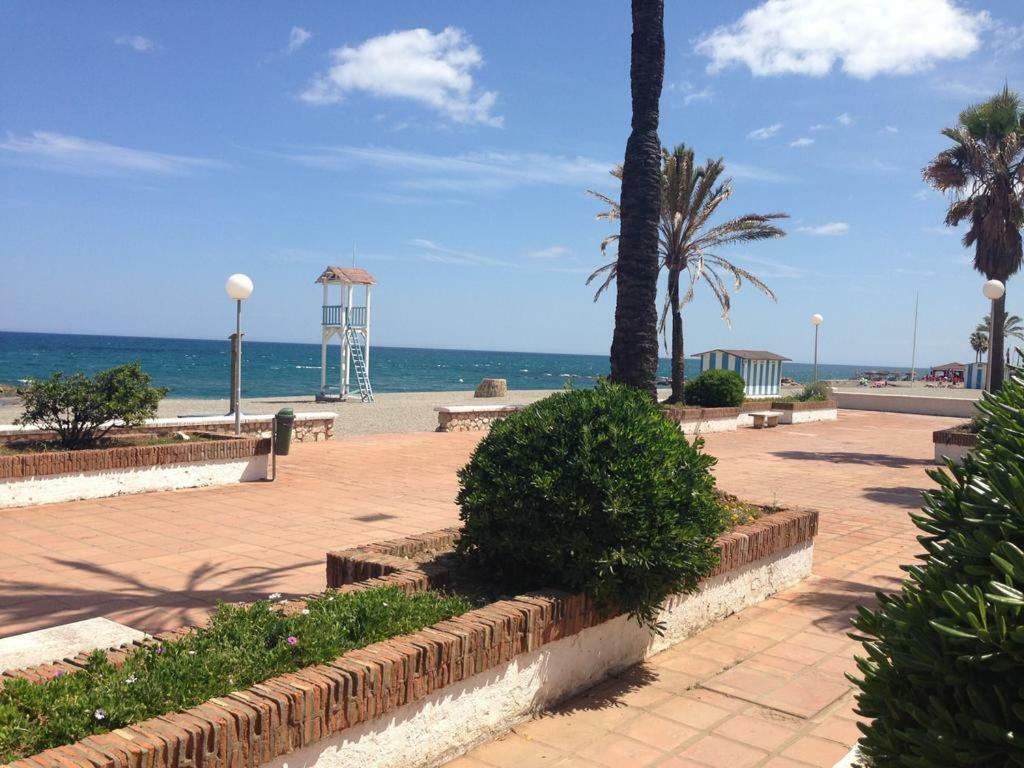 Puerto De La Duquesa Beach Apartment Castillo de Sabinillas Eksteriør billede